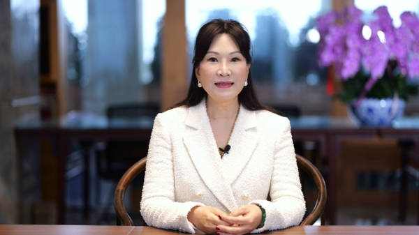 1710398423546036.png 翟总两会视频预拍截图_副本.png/